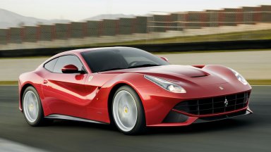 „Мечтаният ключ“ отваря вратите на Ferrari F12 Berlinetta и къща на плажа в Гърция