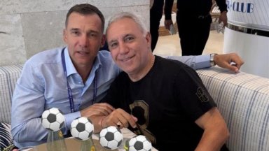 "Две Златни топки". Стоичков и Шевченко обсъдиха футбола и световните трагедии