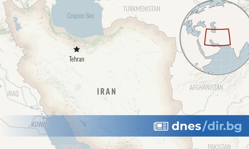 Плавателен съд се е сблъскал с два кораба, плаващи в