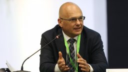 Петър Филдишев: Втечненият газ не е просто алтернативна суровина, а двигател за нова инфраструктура
