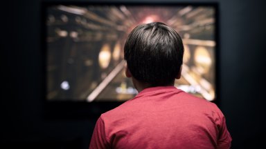 Опасна онлайн игра учи деца как да продават наркотици