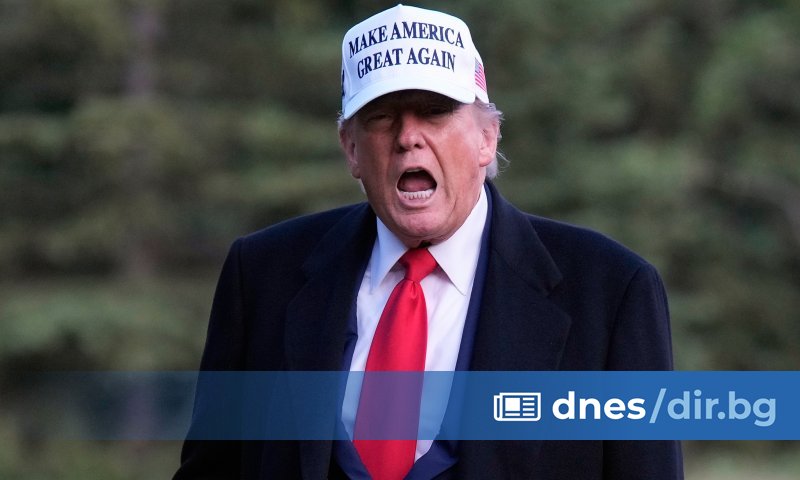 След като по време на брифинг на 11 август Доналд