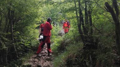 Моторист и загубили се туристи вдигнаха накрак планинските спасители 