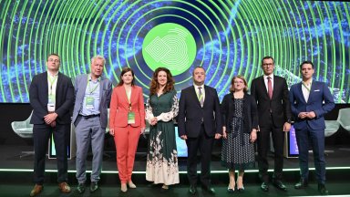 Местната власт и общините са най напред в процеса на постигането