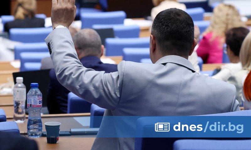 Парламентът прие процедурни правила за условията и реда за предлагане