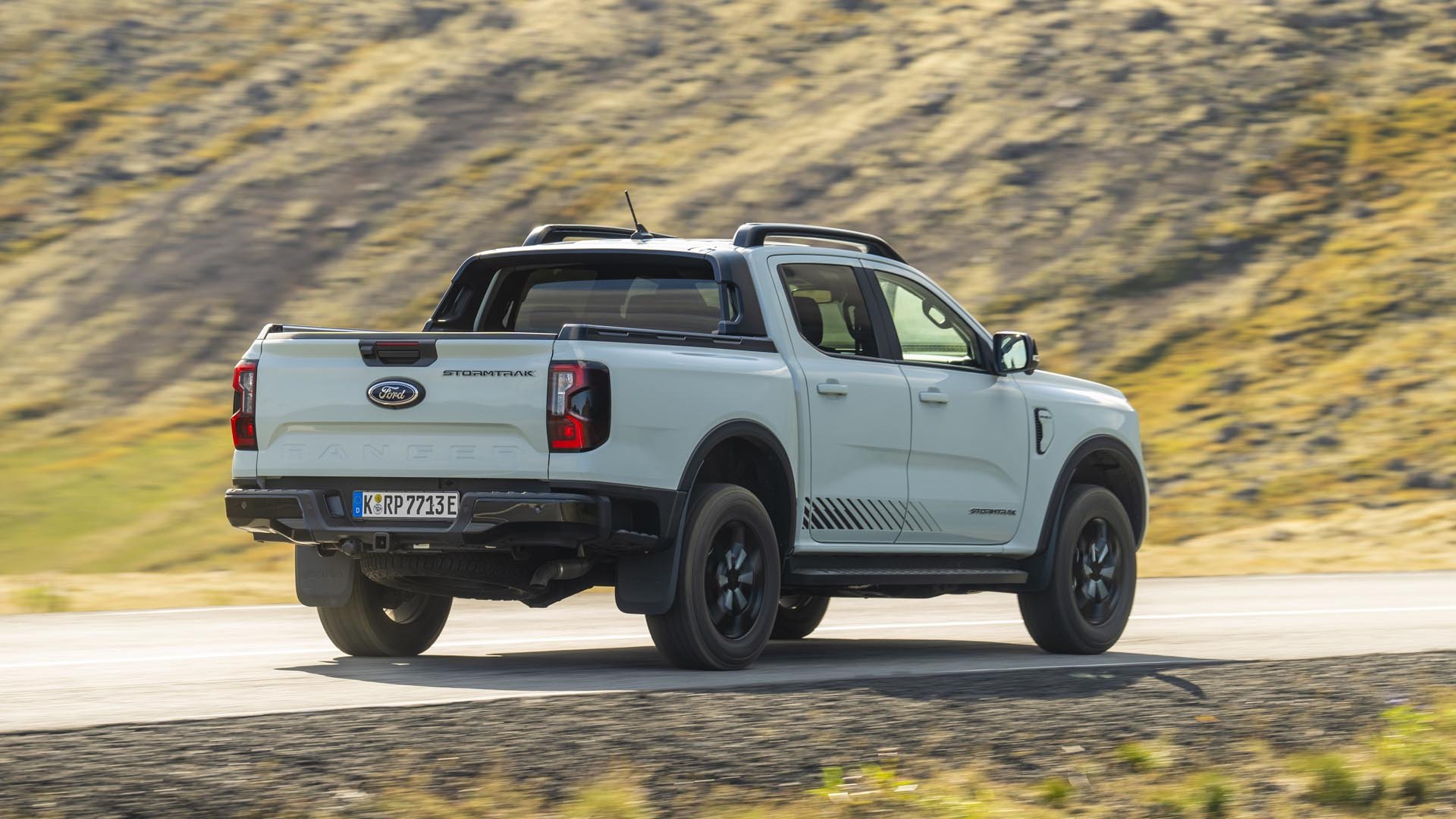 Ford Ranger PHEV Stormtrak