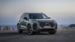 Новото Audi Q3 дебютира с ефективни бензинови и дизелови турбодвигатели