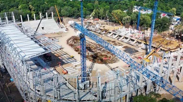 ЦСКА показа новата си козирка, ще бъде готова през октомври (видео)