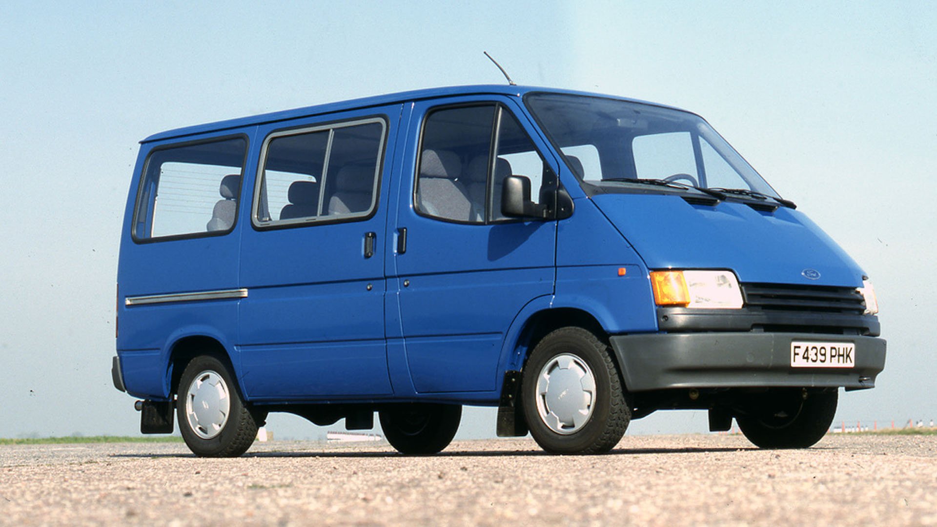 Третото поколение на Ford Transit (1989 г.)