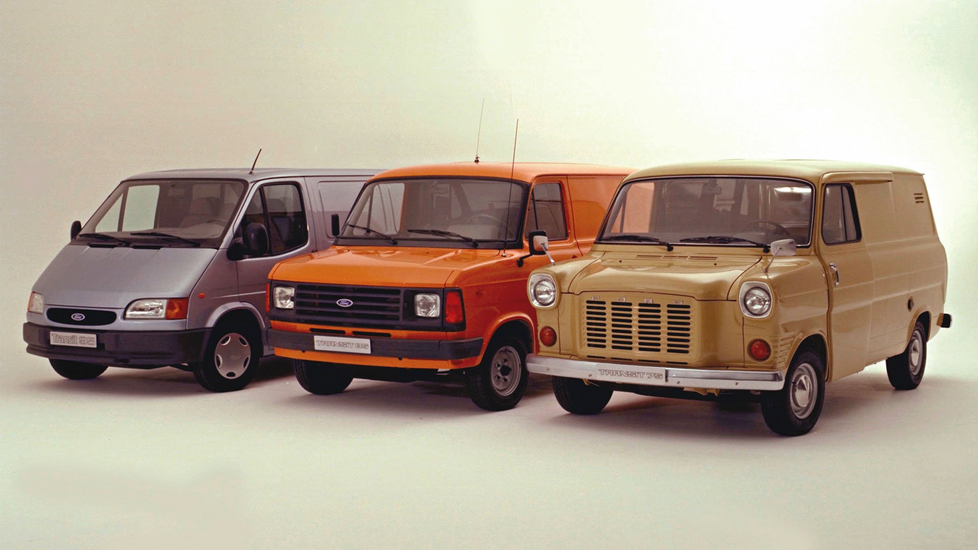 Три поколения на Ford Transit