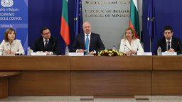 Премиерът: Наблюдаваното покачване на цените не се дължи на процеса по въвеждането на еврото 