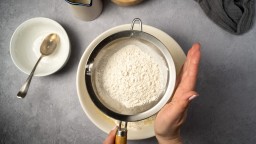 Пиниз: Как да предпазим брашното от гъгрици