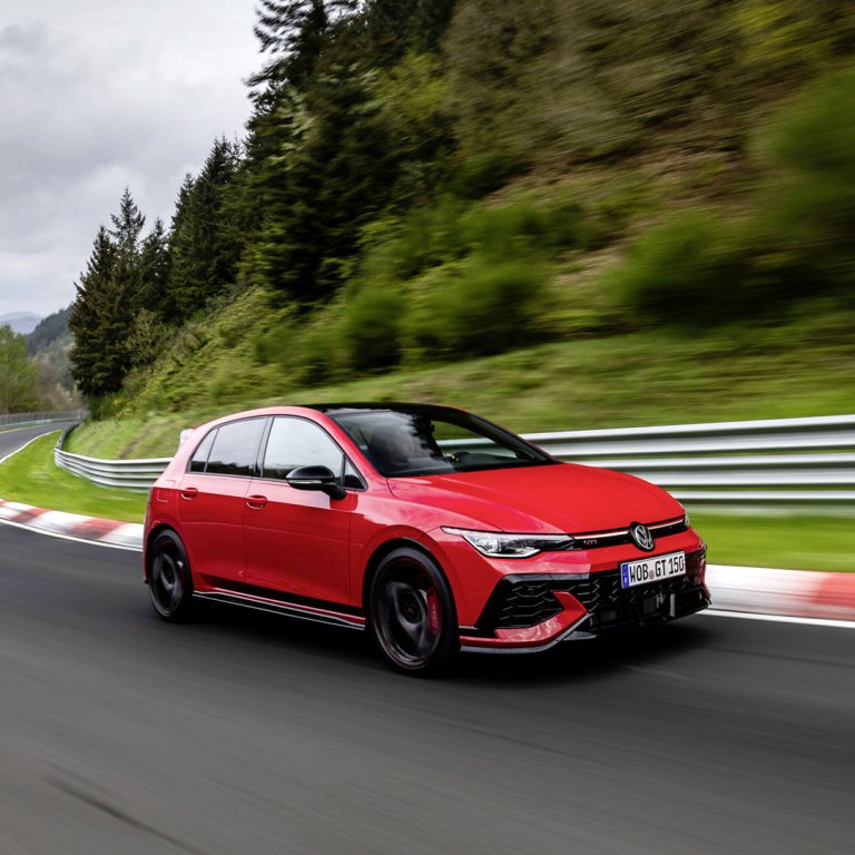 Volkswagen представи най-мощния сериен Golf GTI
