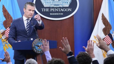 Виж още Пийт Хегсет ползвал интернет връзка заобикаляща протоколите за