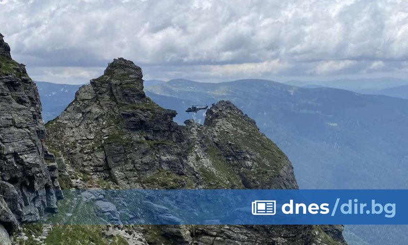 Единият от тримата алпинисти, пострадали при връх Двуглав, е починал,