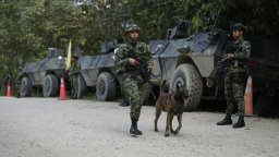 Над 50 колумбийски войници са отвлечени в район, контролиран от бунтовнически групировки