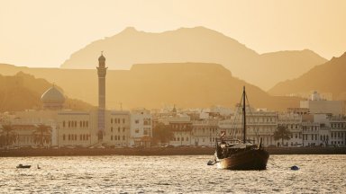 Оман въвежда първия подоходен данък в Персийския залив