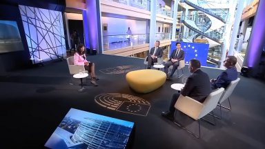 В навечерието на днешното ново заседание на Комисията по външни