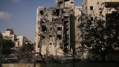 Израел съобщи че най малко трима души са били убити при