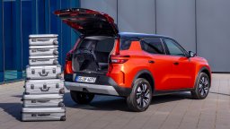 Opel Frontera разполага с комфортен интериор и изобилие от пространство