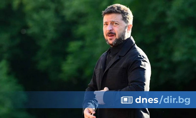 Президентът на Украйна Володимир Зеленски е променил обичайния си външен
