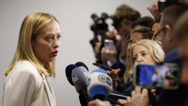 Италианският премиер Джорджа Мелони призова американския лидер Доналд Тръмп да