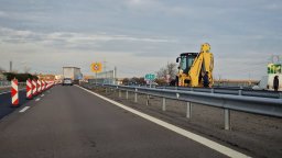 Кърпят асфалта в участък на магистрала "Тракия" от петък до неделя