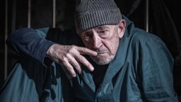 В "Последната нощ на Сократ" в Театър 199 Стефан Цанев говори за света утре 