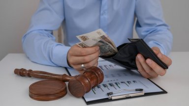 НС прие: Съдебният изпълнител ще оставя на длъжника поне една минимална заплата
