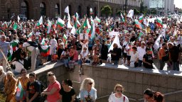 Готвят блокада на парламента в петък за гласуването на вота на недоверие 