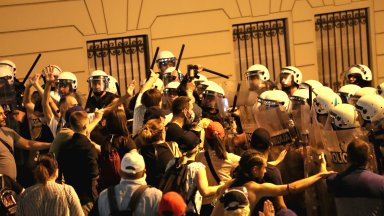 Брюксел с мерки срещу Сърбия заради полицейското насилие при протестите