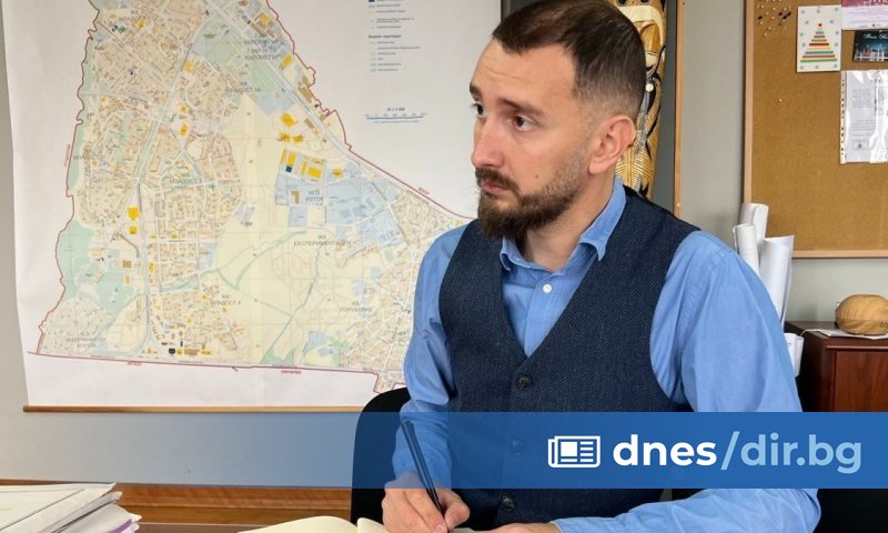 Кметът на столичния район Младост твърди, че му е бил