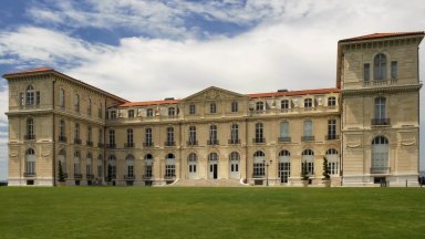 Във Франция започнаха да пристигат първите американски учени които бягат