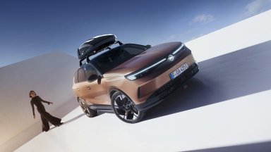 Opel Grandland стана още по-практичен и функционален с оригинални аксесоари