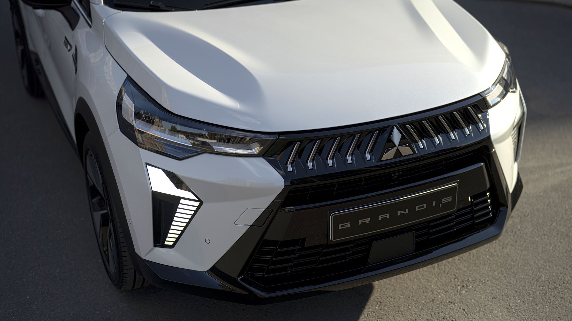 Mitsubishi Grandis 