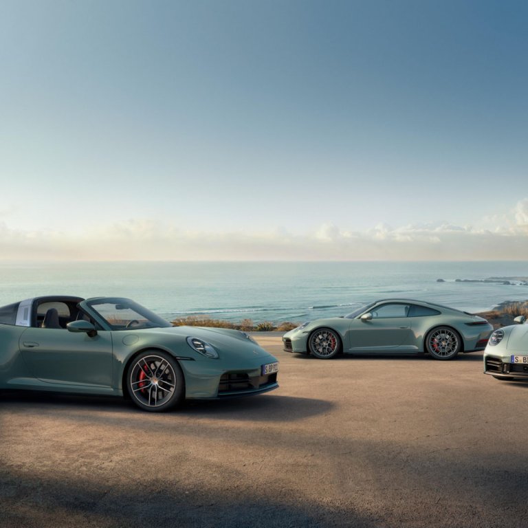 Porsche 911 получи нови варианти със задвижване на всички колела