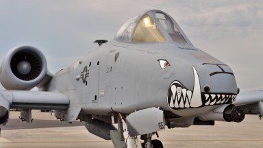 Американският боен самолет A-10 Warthog става платформа против дронове