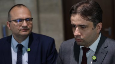 "Да, България" поиска оставката на Румен Спецов