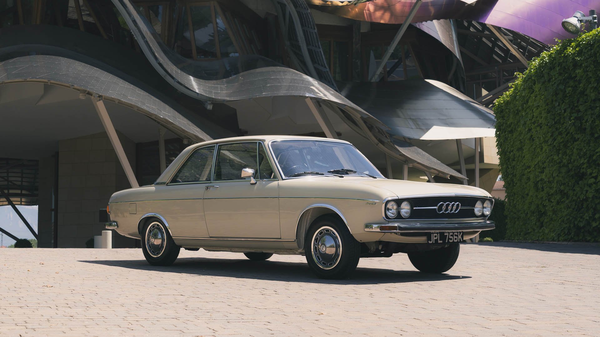 Audi 100 GL Sedan (1972)