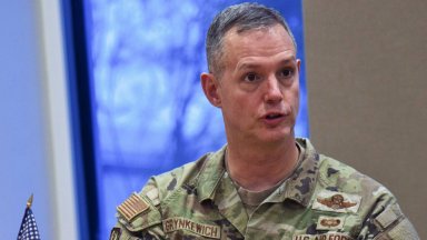Виж още Новият командващ на НАТО в Европа Украйна може