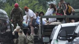 Най-малко 24 загинали при наводненията в Тексас, а над 20 деца са в неизвестност