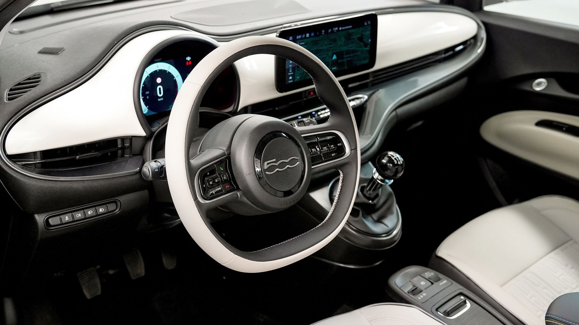 FIAT 500 Hybrid 