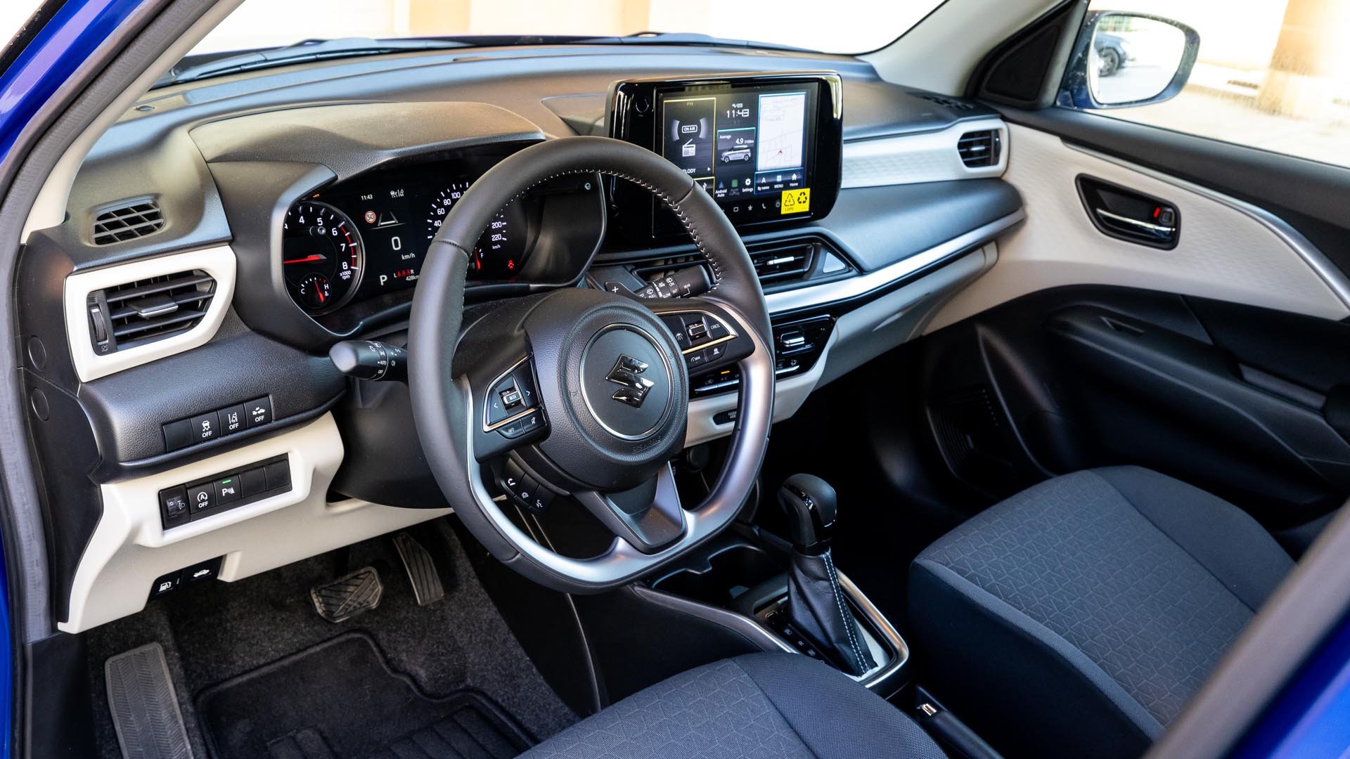 Suzuki Swift 1.2 Hybrid 12V CVT