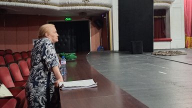 "Време разделно" е добро за всяко театрално време