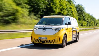 Германец тръгна на околосветско пътешествие с Volkswagen ID. Buzz