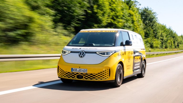 Германец тръгна на околосветско пътешествие с Volkswagen ID. Buzz