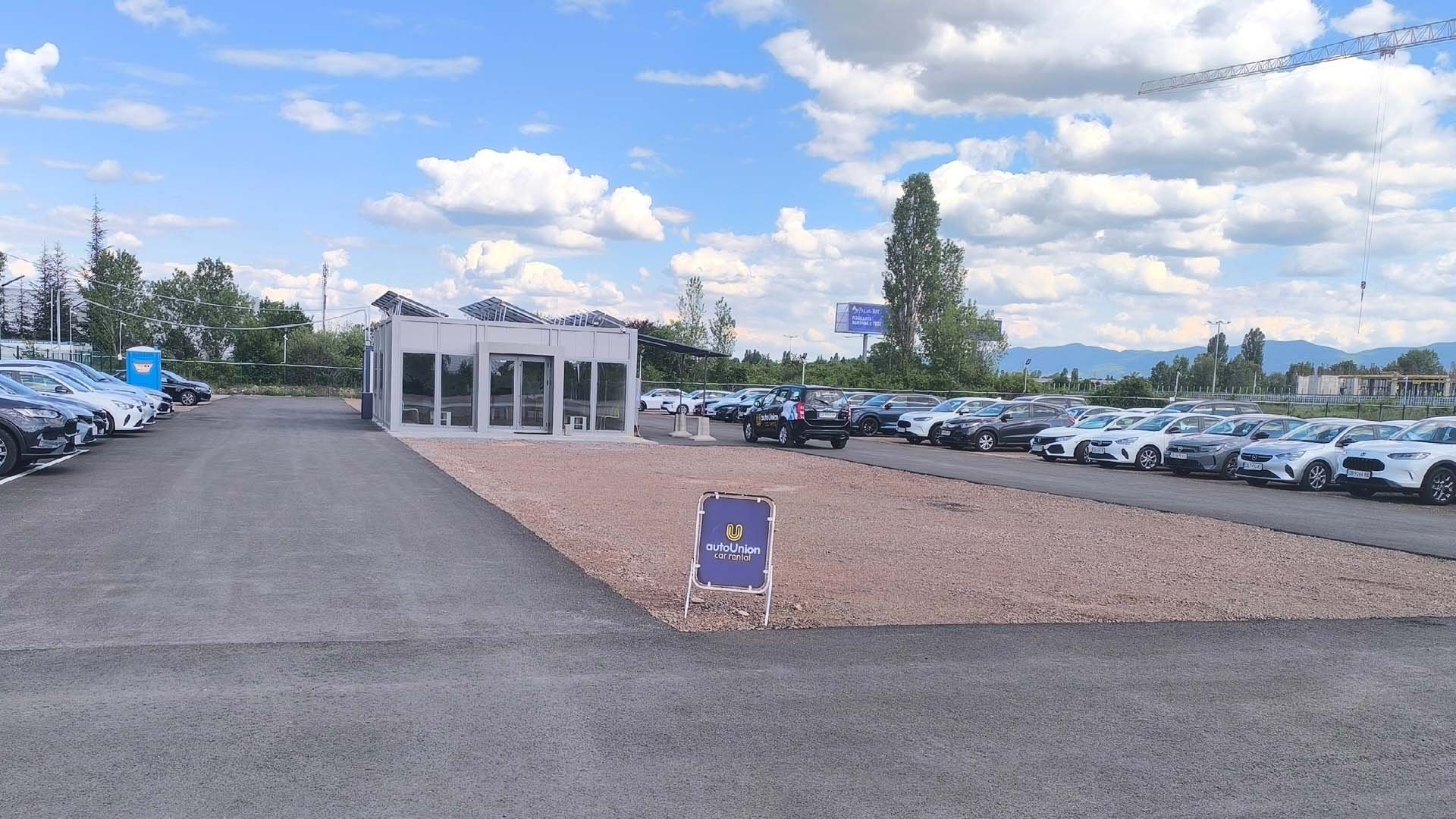 Откриха нова зона за паркиране на 3 минути от летище София