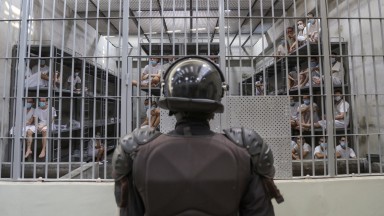 Как най-опасните убийци се превърнаха в интернет сензации?