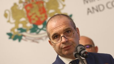 Гроздан Караджов: От 12 юли автошколите трябва да използват GPS приложение при курсовете и изпитите
