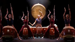 Световноизвестната тайванска група U-Theatre идва в България с грандиозния спектакъл "Мечът на мъдростта"